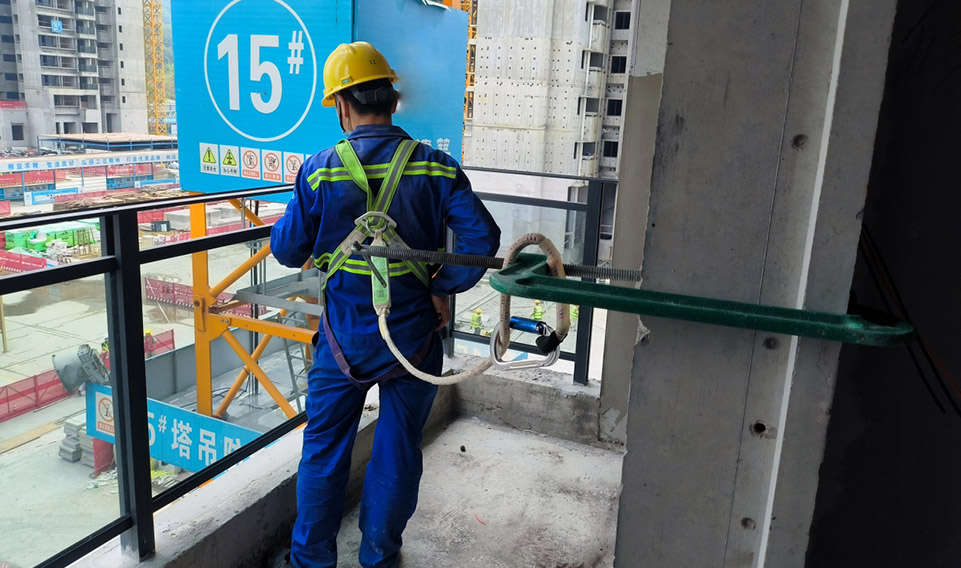 墜落懸掛安全帶和區域限制安全帶具體有哪些不同